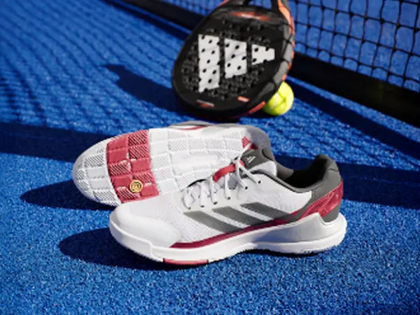 Technical padel shoes